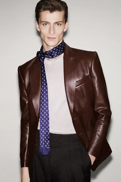 Look 28